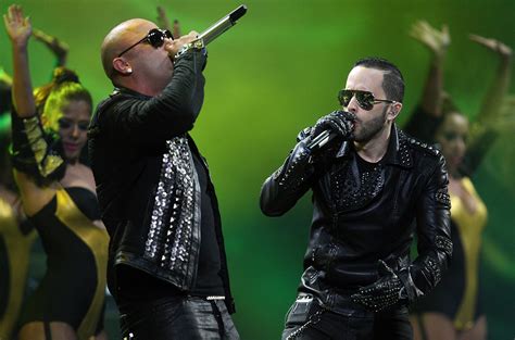 Wisin y Yandel Reunion Tour - En explosion av reggaeton och nostalgi som du inte vill missa!